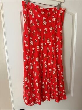 Old Navy Red Floral Casual women’s skirt